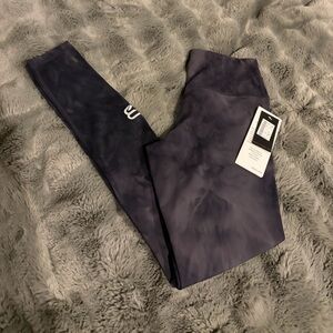 Cyclebar tie dye leggings